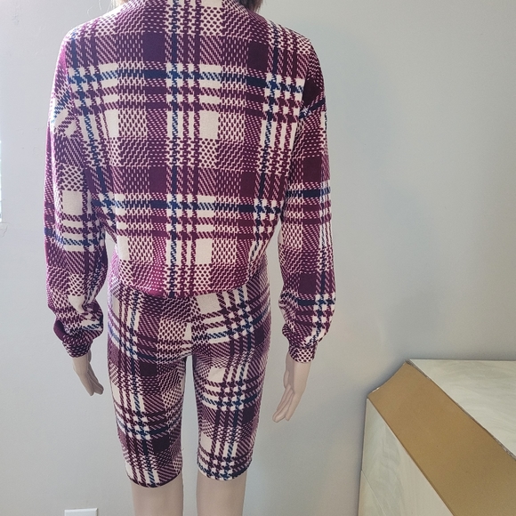 Burgundy Striped Plaid Cropped Short Set - Picture 8 of 8